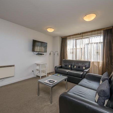 Bellano Motel Suites Christchurch Exterior foto A typical apartment at the hotel