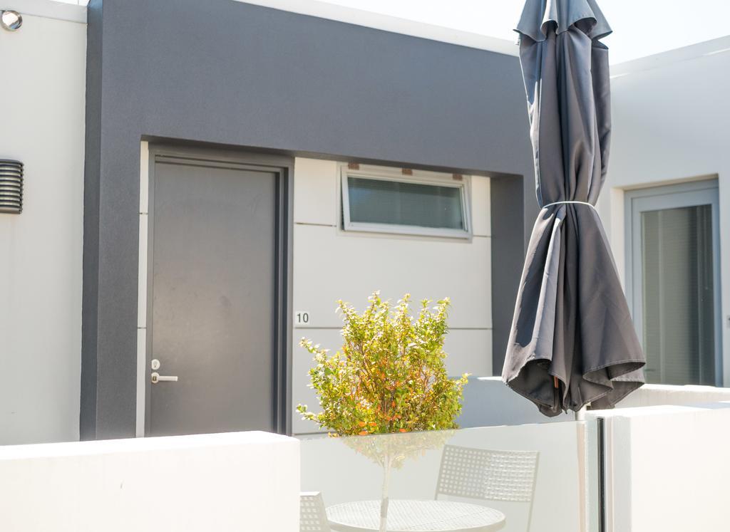 Bellano Motel Suites Christchurch Exterior foto The 1010
